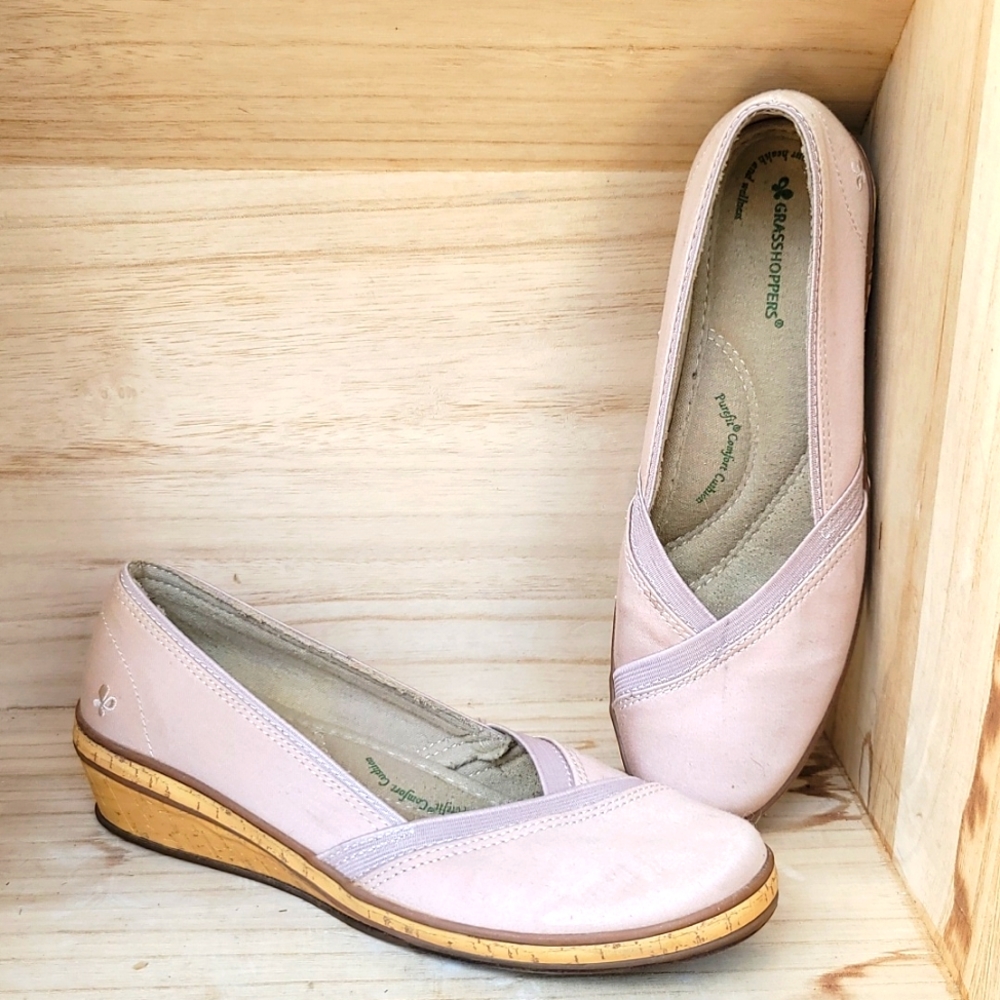 Grasshoppers Womens Nude Cream Flat Shoes